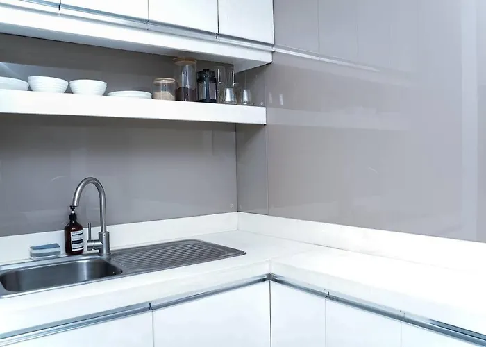 Apartment Loft 3br With Garden In Avant Bgc Parking With Fee