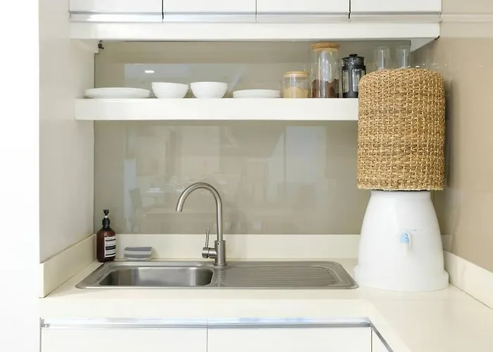 Loft 3br With Garden In Avant Bgc Parking With Fee
