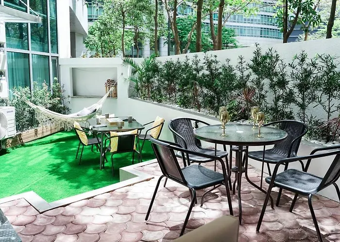 Loft 3br With Garden In Avant Bgc Parking With Fee * Manila