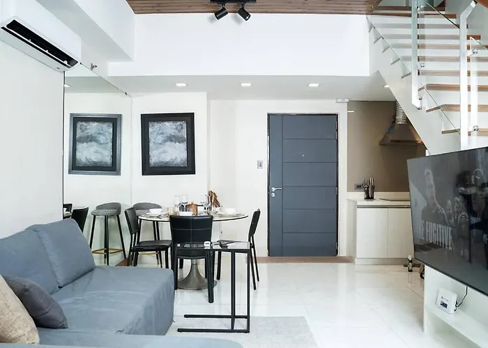 Loft 3br With Garden In Avant Bgc Parking With Fee Apartment