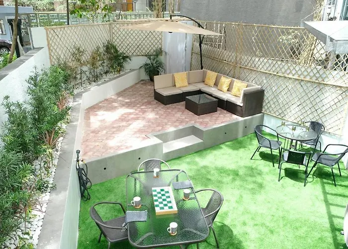 Apartment Loft 3br With Garden In Avant Bgc Parking With Fee